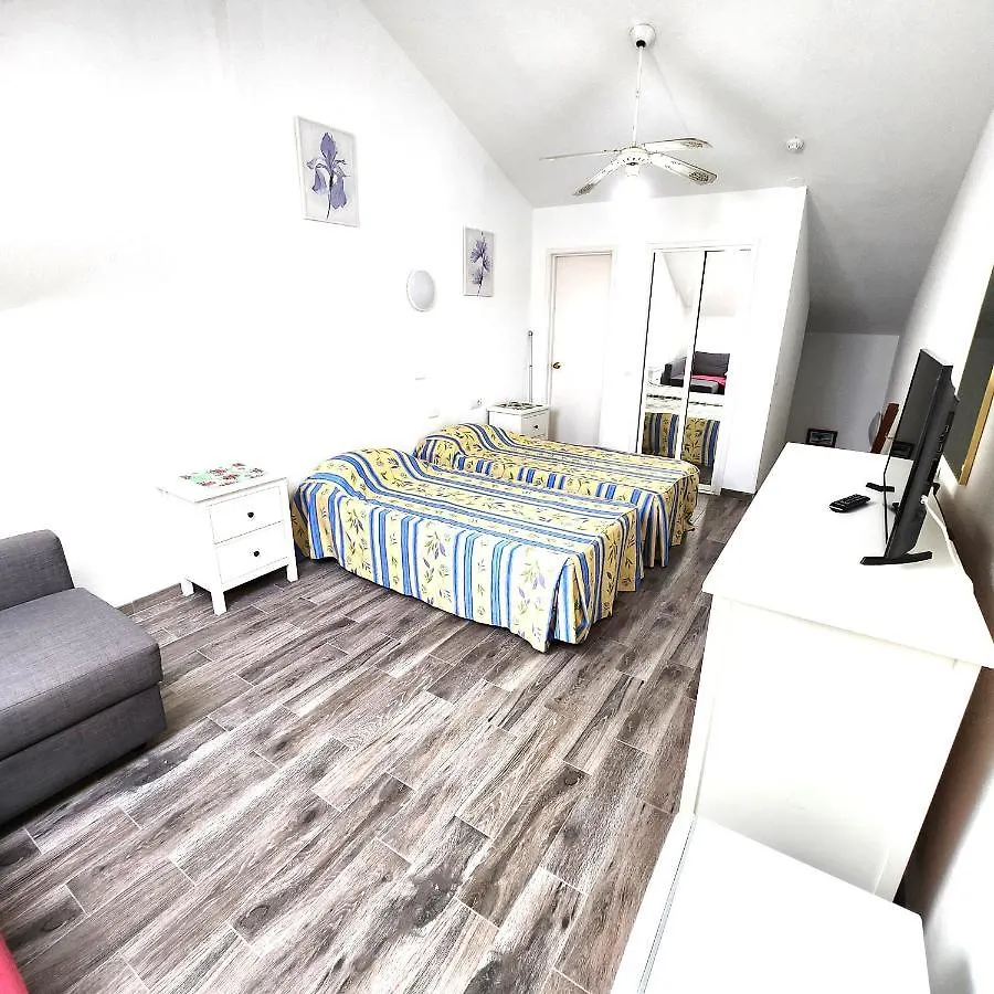 Apartmán Castle Harbour Duplex With Pool View C115 Los Cristianos